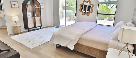 2 bedrooms, desk, iron/ironing board, free WiFi