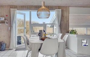 Dining - Nice home in Hjørring with kitchen (Hjørring)