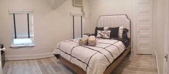 Beautiful rooms available in a comfortable, and convenient location.