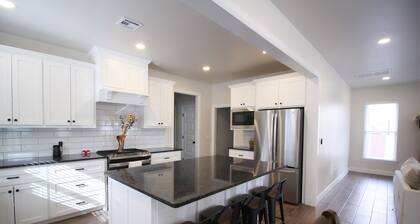 The Campus Cottage on Elm is the ideal University of Oklahoma gameday residence