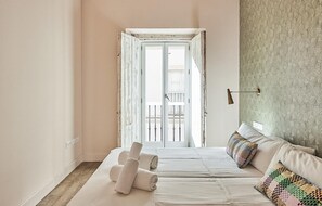 Wifi gratis y ropa de cama 