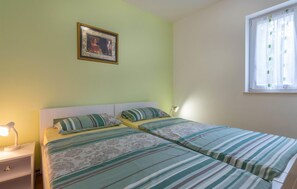 1 bedroom, free WiFi, bed sheets