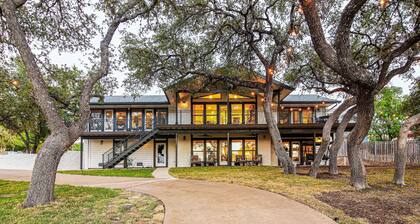 Lago Vista Home w/ Private Pool & Sport Court!