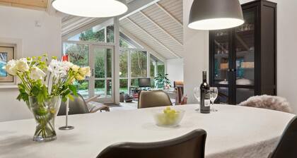 4 bedroom beautiful home in Melby