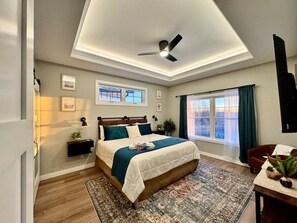 4 bedrooms, iron/ironing board, travel crib, free WiFi