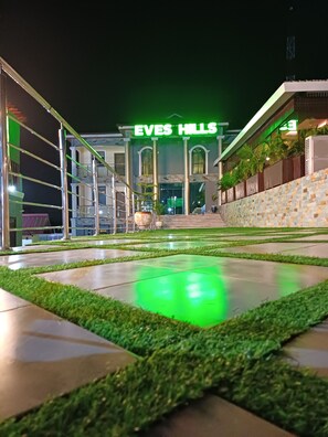 Front of property - Eves Hills Hotel (Mamfe)