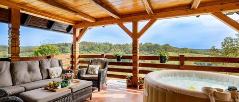 Bain à remous extérieur