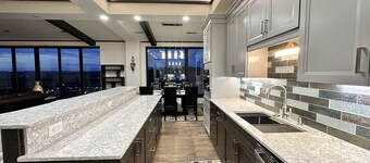 Encore Suite 1 @ The Skytower Penthouse 