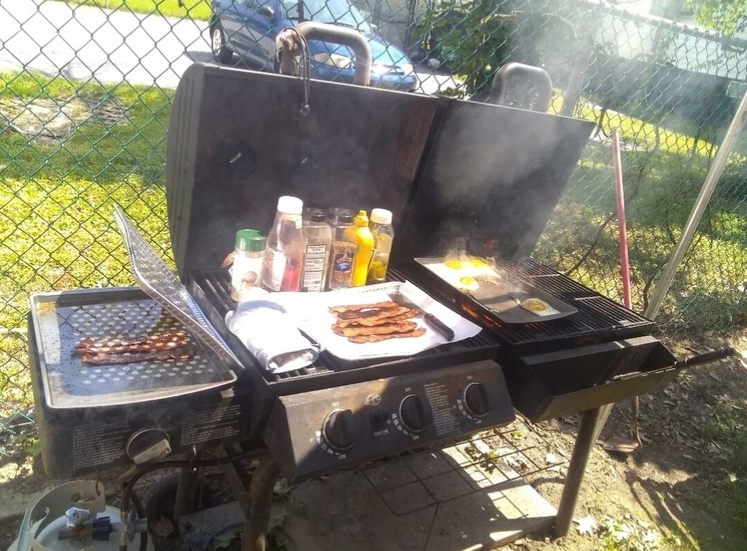 daily continental breakfast for a fee