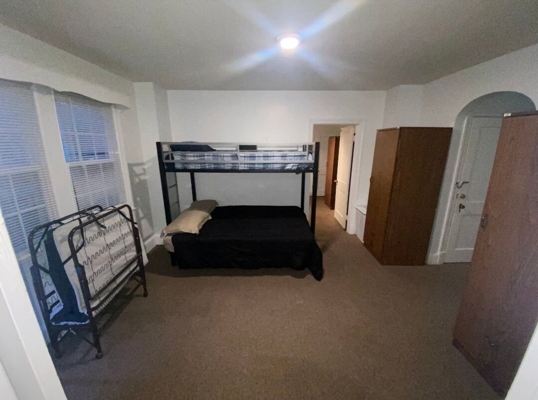 family double or twin room | laptop workspace, iron/ironing board, free rollaway beds, free wifi