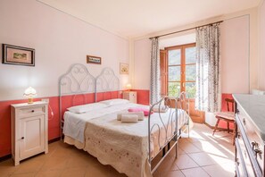 3 Schlafzimmer, Reisekinderbett, kostenloses WLAN