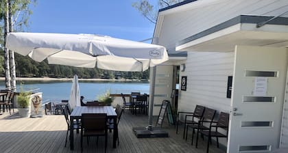 Schnord Properties. Spacious Apt Next to Helsinki Metro