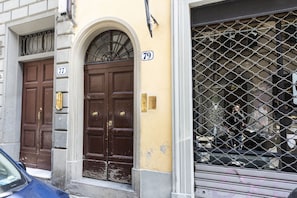 Dettaglio esterni