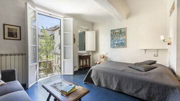 1 chambre, fer et planche Ă repasser, Wi-Fi, draps fournis