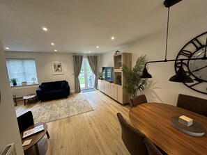 Smart TV, ping pong