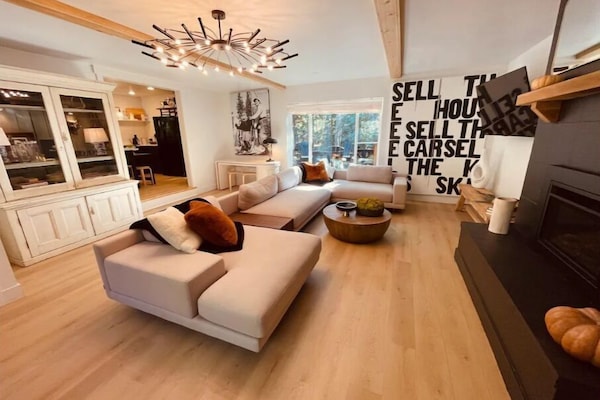 Smart-tv, een open haard en videospelletjes