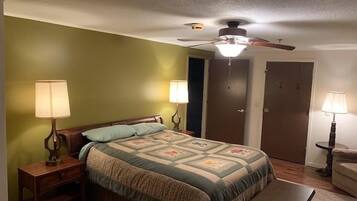 5 chambres, fer et planche à repasser, lit parapluie, Wi-Fi gratuit