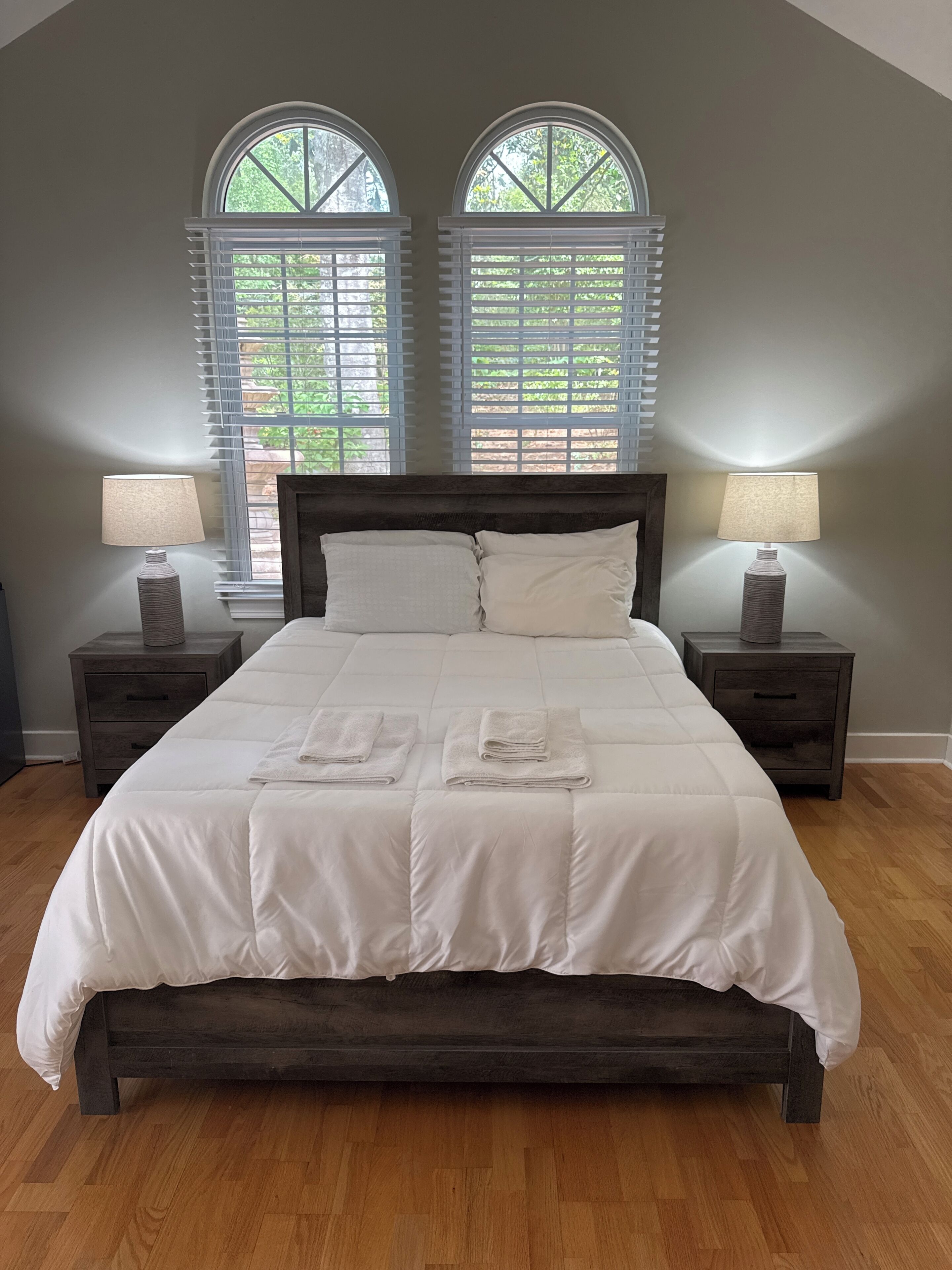 1 bedroom, desk, free WiFi, bed sheets