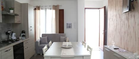 Refrigerador, lavavajillas y tostadora