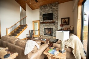 Smart-TV, Kamin, Videospiele