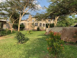 Property grounds - Olmeut house in Ngong Kajiado is where you enjoy the view of Ngong Hills. (Kajiado County)