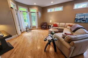 Smart-tv och eldstad