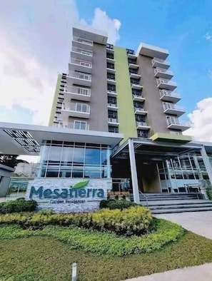 Front of property - Rinann's Mesatierra Garden Residences (Davao)