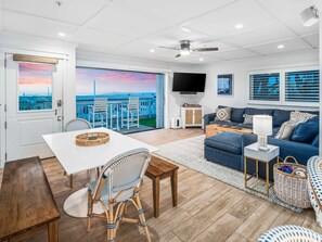 Smart TV y biblioteca musical 