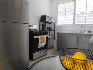 Microwave, oven, stovetop, coffee/tea maker