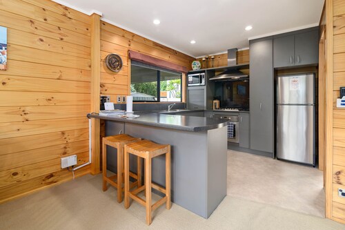 Ngongotaha Lakeside Lodge- Cottage