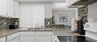 Prime Location 4 SMART TVS4 BEDS Pet Friendly