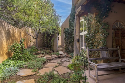 Tranquil compound directly across from 10,000 waves and close to town and skiing