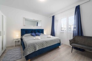 3 bedrooms, WiFi - Villa with pool, air conditioning, internet and covered terrace, near the sea (Umag)