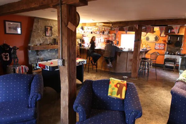 Bar (en el alojamiento)