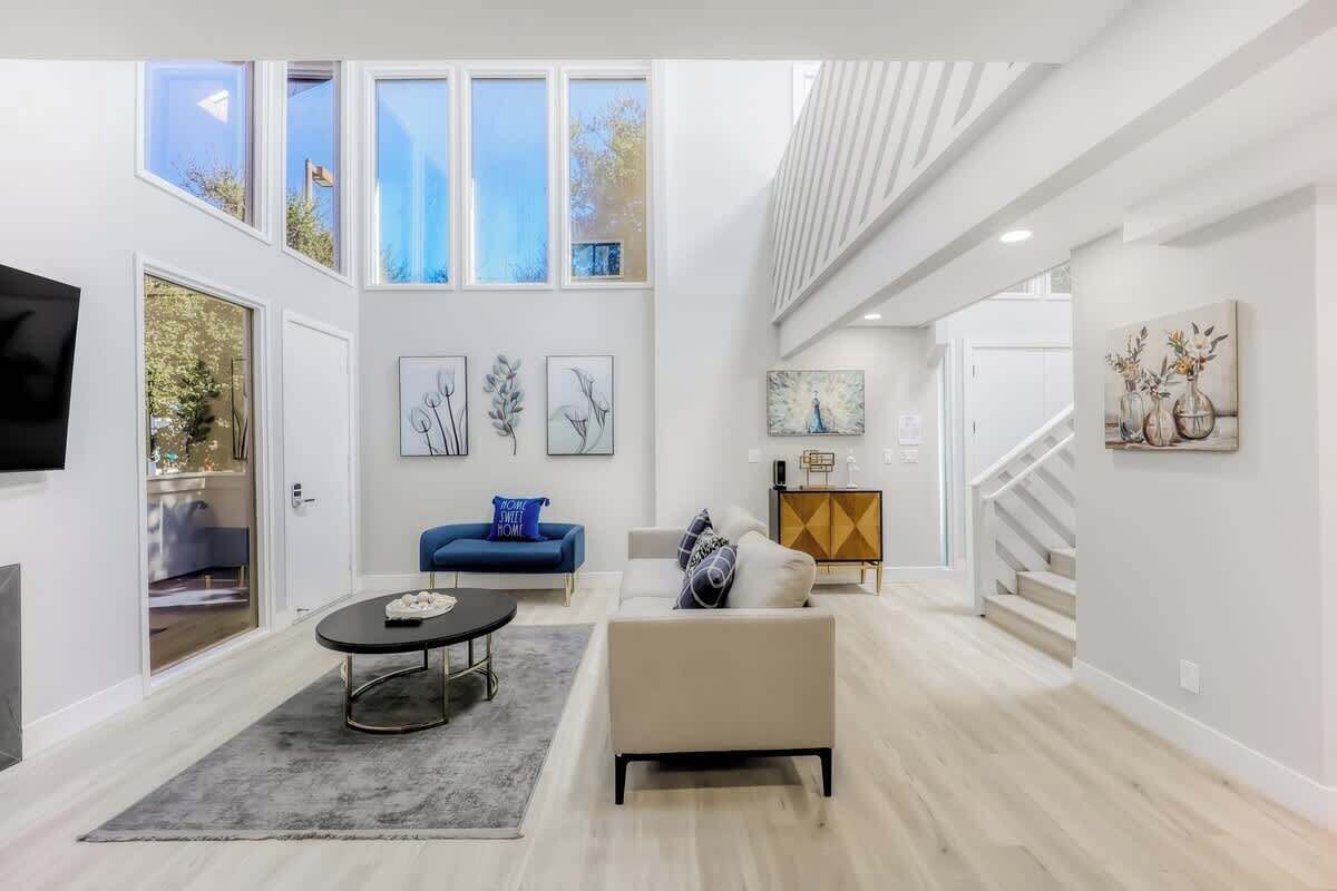 Smart-TV, peis og kontorer