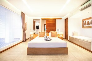 4 bedrooms, iron/ironing board, Internet, bed sheets
