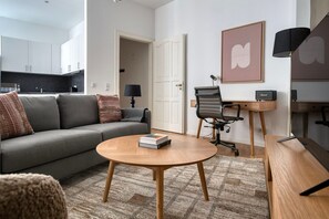 Fernseher, Stereoanlage