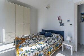 1 bedroom, free WiFi - Lovely apartment for 4 guests with A/C, WIFI, TV, balcony and panoramic view, close to Portofino (Recco)