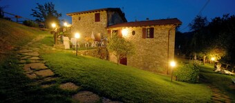 Lovely apartment for 6 people with WIFI, pool, TV, veranda and pets allowed