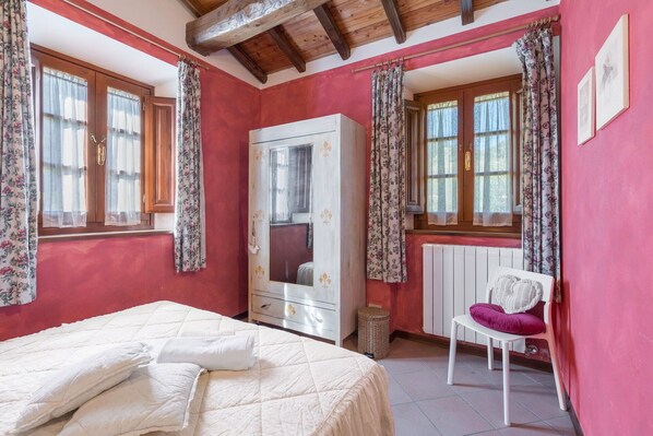 2 habitaciones, cuna de viaje y wifi gratis 