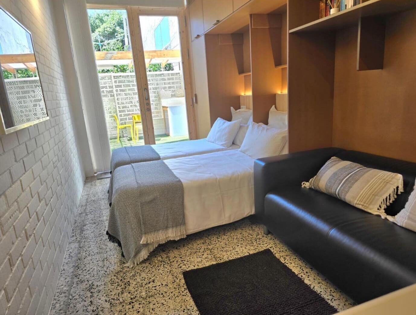 1 slaapkamer, een strijkplank/strijkijzer, wifi, beddengoed