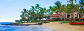 On the beach - 𝐅𝐢𝐧𝐝𝐢𝐧𝐠 𝐌𝐞𝐢𝐥𝐢’𝐬 Beach Fun Waiohai Club Resort + Amenities (Koloa)