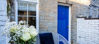 Cosy 2-Bed Cottage in a World Heritage Village