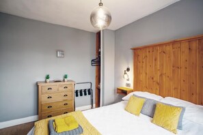 2 dormitorios, tabla de planchar con plancha, wifi y ropa de cama