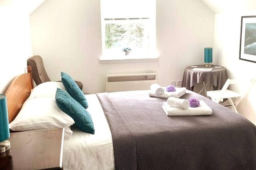 Cosy Kirriemuir Flat - Pet Friendly Retreat