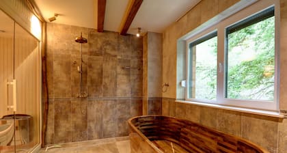 Captivating 3-Bed Villa in Brezovica Ski Centre