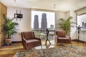 Luksusleilighet | 4 soverom og wi-fi (inkludert)