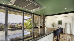 Căn hộ Cao cấp | Bếp riêng
