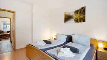 2 bedrooms, iron/ironing board, WiFi (free), bed sheets