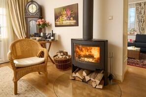 Interior - Apartment 'Feldbergblick' with Private Terrace, Balcony and Wi-Fi (St. Märgen)